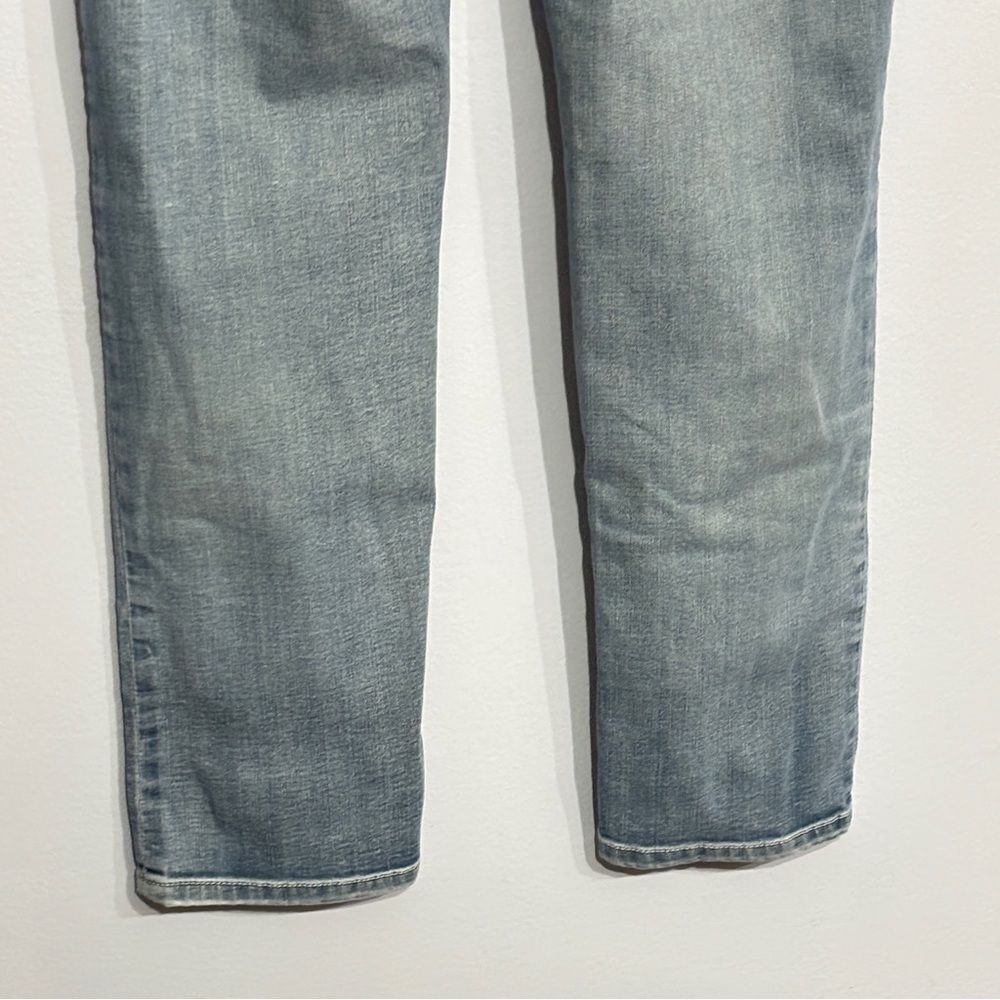 Chico’s Platinum Ultimate fit Tapered Distressed 0.5 Stretch Denim Blue Jeans - Picture 7 of 14